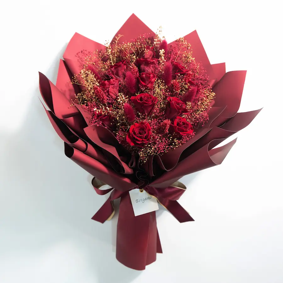 Regalia 深い赤の花束