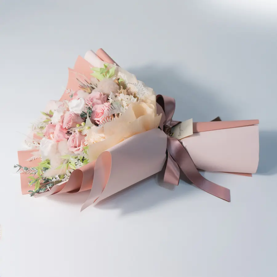 Mauve Pink 花束とラッピングのデザイン