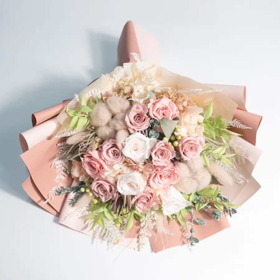 Mauve Pink 花束の色合いとディテール